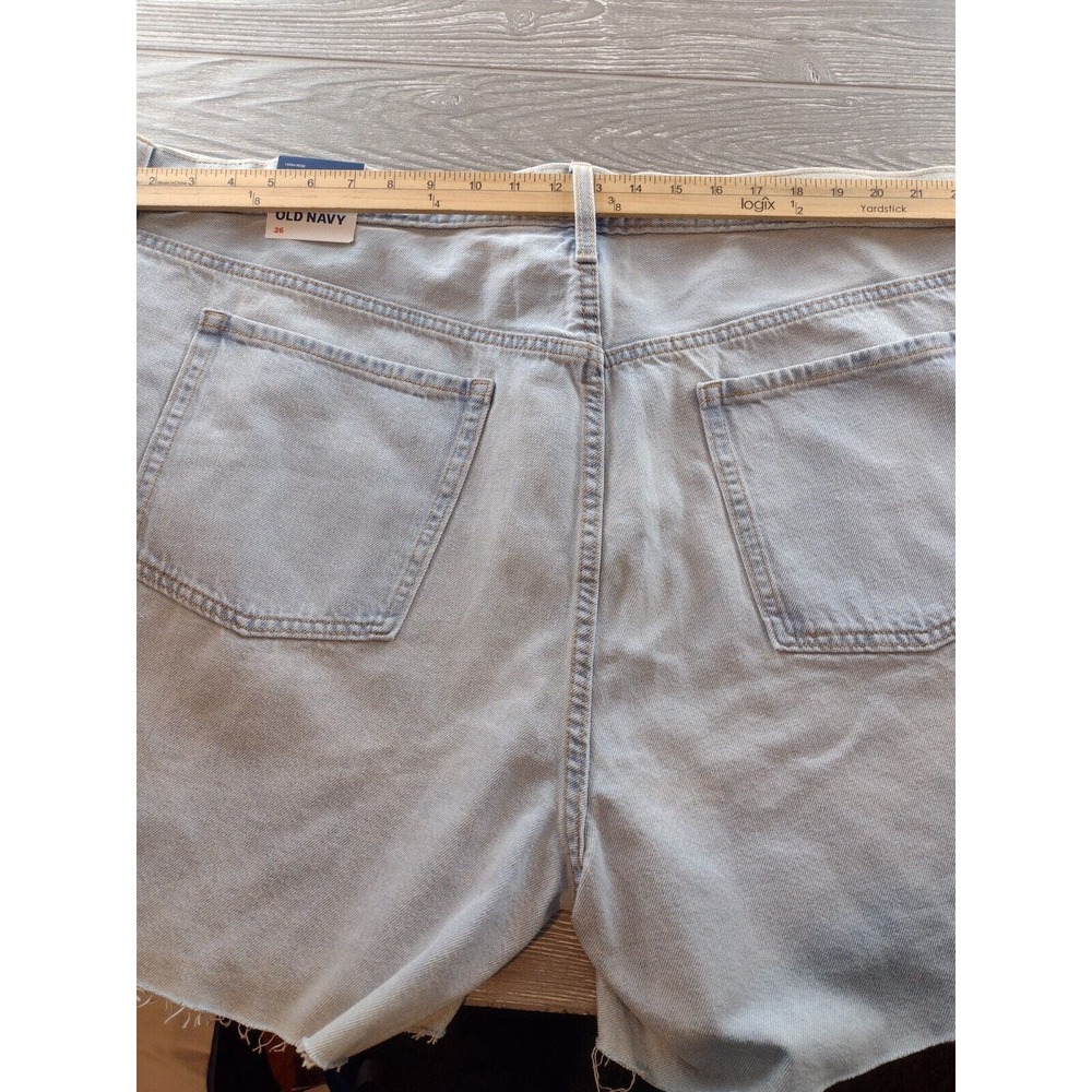 Old Navy Distressed Jean Shorts - Picture 9 of 10